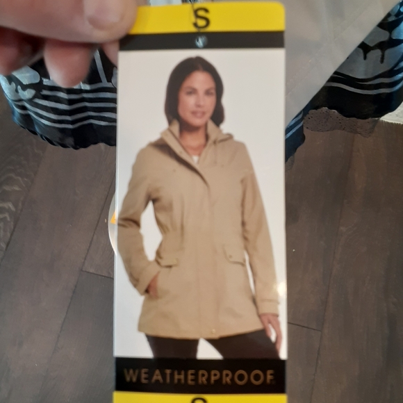 Jacket - Picture 7 of 7